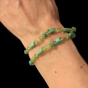 VINTAGE Green and Turquoise Color Beaded Bracelet